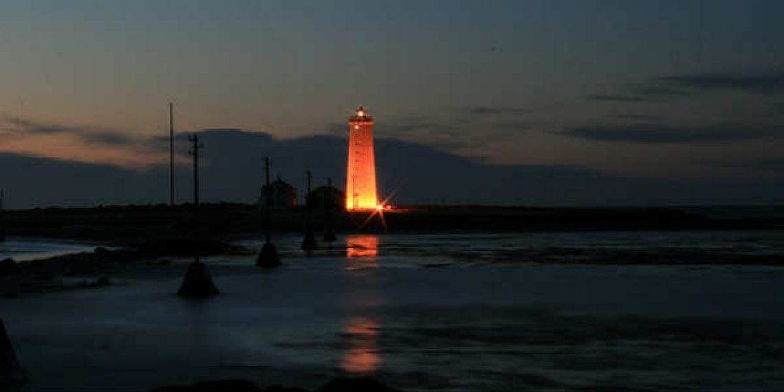 When visiting Grotta in Iceland timing is everything